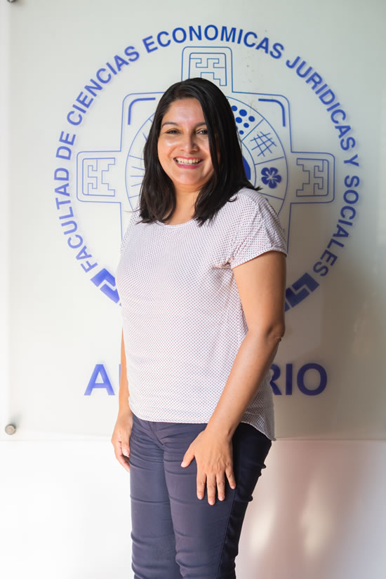 Prof. María Eugenia Quiroga