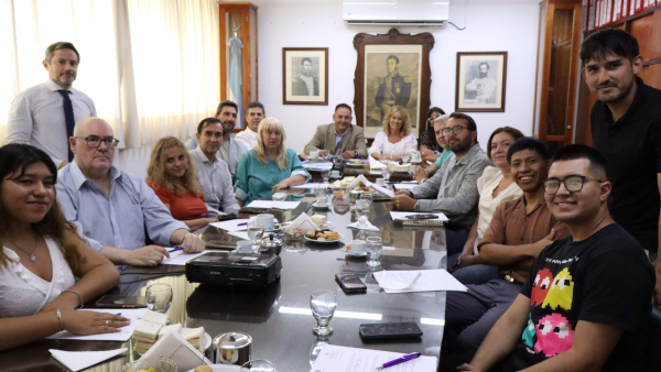 PRIMERA SESI&Oacute;N ORDINARIA DEL CONSEJO DIRECTIVO Y NOVEDADES EN LA OFERTA DE POSGRADO