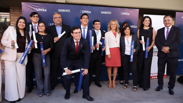 LA FACULTAD DE CIENCIAS ECON&Oacute;MICAS, JUR&Iacute;DICAS Y SOCIALES CELEBR&Oacute; UN NUEVO ACTO DE COLACI&Oacute;N DE GRADO Y POSGRADO