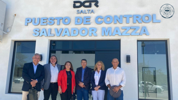 LA FACULTAD ACOMPA&Ntilde;&Oacute; LA INAUGURACI&Oacute;N DEL NUEVO PUESTO DE CONTROL FRONTERIZO EN SALVADOR MAZZA